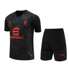 Bambino AC Milan Tute Maglia da Allenamento 2023/24 - Shorts Nero Bambino AC Milan Tute Maglia da Allenamento 2023/24 - Shorts Nero