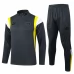 BV Borussia 09 Dortmund Tute Felpe da Allenamento 2023/24 - 1-4 Zip Dark Grigio BV Borussia 09 Dortmund Tute Felpe da Allenamento 2023/24 - 1-4 Zip Dark Grigio