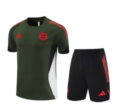 FC Bayern München Tute Maglia da Allenamento Bambino 2025/26 - Shorts Verde