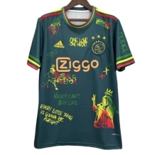 Maglia Ajax Amsterdam Divisa Prima Special Edition Bob Marley Green 2025/26 Maglia Ajax Amsterdam Divisa Prima Special Edition Bob Marley Green 2025/26