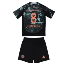 Maglia FC Bayern München Goretzka 8 Bambino Divisa Trasferta 2024/25 Maglia FC Bayern München Goretzka 8 Bambino Divisa Trasferta 2024/25