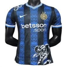 Maglia Inter Milan Divisa Prima Serpente Edition 2025/26 Maglia Inter Milan Divisa Prima Serpente Edition 2025/26