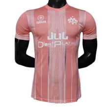Maglia Olympique de Marseille Divisa Prima Jul x Toto Et Ninetta Pink 2025/26 Maglia Olympique de Marseille Divisa Prima Jul x Toto Et Ninetta Pink 2025/26