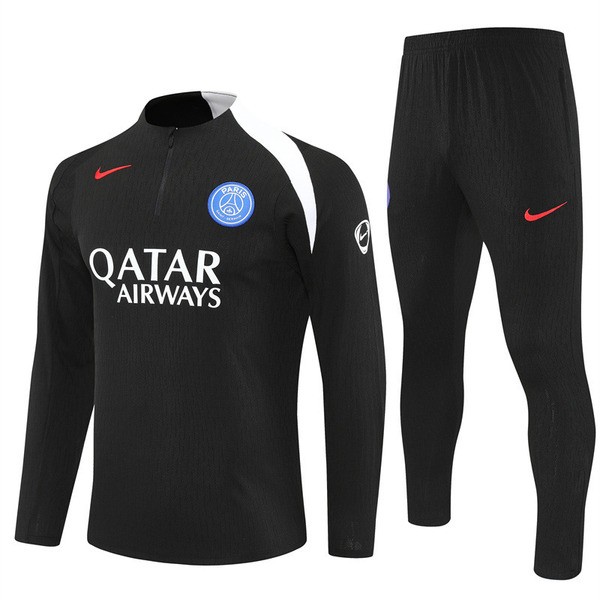 Paris Saint Germain Tuta Felpa da Allenamento 2025/26 - 1-4 Zip Nero Paris Saint Germain Tuta Felpa da Allenamento 2025/26 - 1-4 Zip Nero