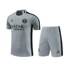 Paris Saint-Germain Tute Maglia da Allenamento 2023/24 - Grigio Paris Saint-Germain Tute Maglia da Allenamento 2023/24 - Grigio