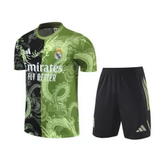Real Madrid Tute Maglia da Allenamento 2025/26 - Shorts Dragon Verde Real Madrid Tute Maglia da Allenamento 2025/26 - Shorts Dragon Verde