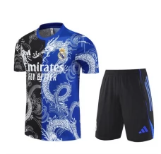Real Madrid Tute Maglia da Allenamento Bambino 2025/26 - Shorts Dragon Nero Real Madrid Tute Maglia da Allenamento Bambino 2025/26 - Shorts Dragon Nero