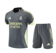 Real Madrid Tute Maglia da Allenamento Bambino 2025/26 - Shorts Grigio Real Madrid Tute Maglia da Allenamento Bambino 2025/26 - Shorts Grigio