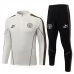 Tuta Manchester City Bambino 2026/27 - 1-4 Zip Beige Tuta Manchester City Bambino 2026/27 - 1-4 Zip Beige